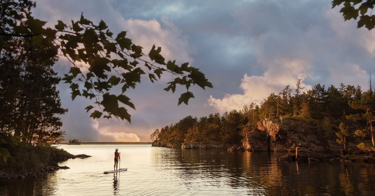 rody1202's tweet photo. The National Parks are a great place to visit this year, but it might be better to visit the smaller ones? #nationalparks #summer #vacation #socialdistancing https://t.co/ZGJ9ChVgk9 https://t.co/adLsnEzjqS