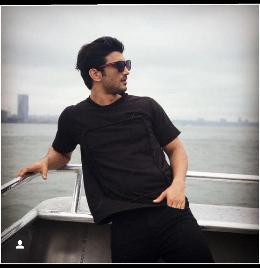 Preeti15253218's tweet photo. @shekharsuman7 I know you are watching everything. I know you are thinking that how much people love you. I know you wanted to live.but some people do not allow to live a good person.I know you are invisible on earth but you are visible in my ❤️.justice SSR.
#1MonthWithoutSSR https://t.co/U37SHqkznZ