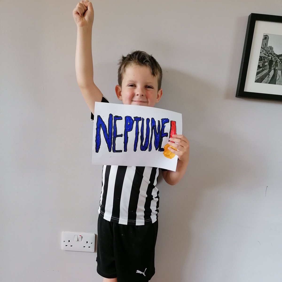 Clarehon's tweet photo. @buryprimary #goneptune https://t.co/tfQxyffqLF