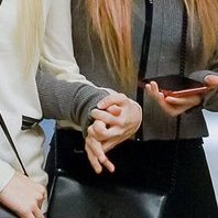  #YULYEN holding hands appreciation a soft thread ;