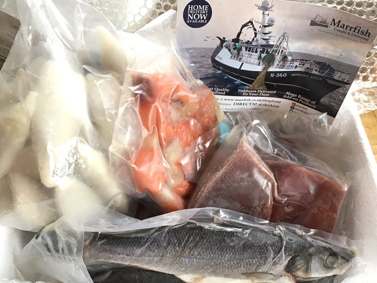 This months home delivery is from @Marrfish 
Ordered Sunday, estimated then confirmed delivery for Wednesday. Very happy with the slick 266 mile journey of our box of fish, delivered by @APCOvernight 
#SeaForYourself #LoveSeafood @fishisthedish