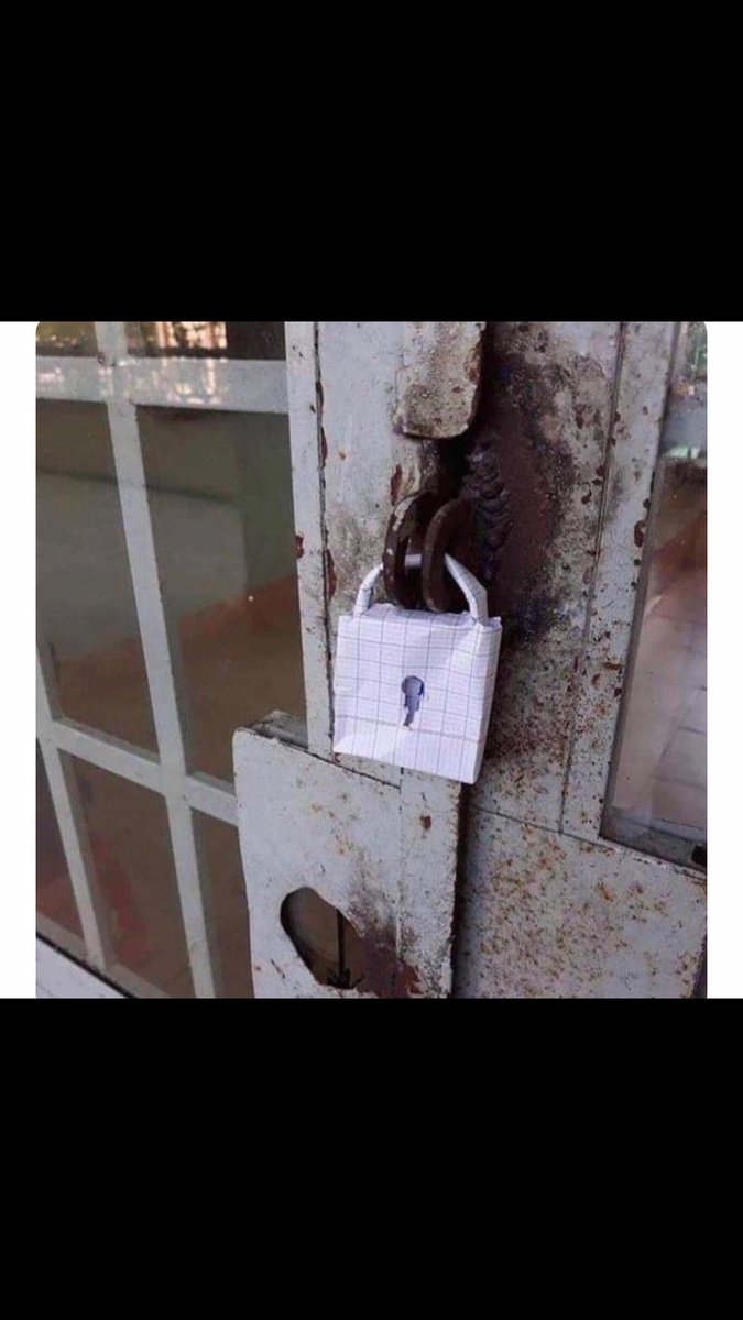 umiterol0's tweet photo. Açmasını bilene kalbimin kilidi şöyle https://t.co/sECadWlQqy