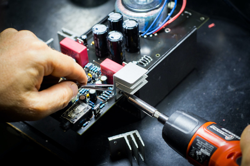 zeppelinmaker's tweet photo. Reelco ricerca un Riparatore Autonomo con proprio laboratorio per ampliare la propria rete.
Per informazioni: 
https://t.co/zZLWePNlA6 https://t.co/Pqxy3Mn4hG