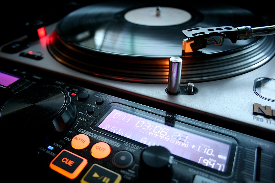 AacDisco's tweet photo. https://t.co/petLsXTDqs

High-Quality Music Anywhere with Mobile Disco Hire in Hampshire
Therefore, we’re are offering Mobile Disco Hire in Hampshire to bring emotion and excitement to your events. Either a birthday celebration, a wedding, or even
#Disco #Karaoke #Hire #Hampshire https://t.co/DaWQSINCy2