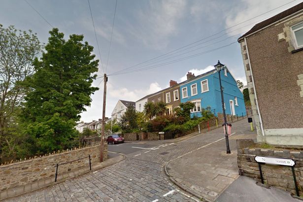 With a gradient of 20% (or 1:5), Constitution Hill is renowned as one of the steepest residential streets in the UK.It's also one of the few that's still cobbled.But at a mere 300m (984ft) long, the rationale for a tramway is not exactly obvious.