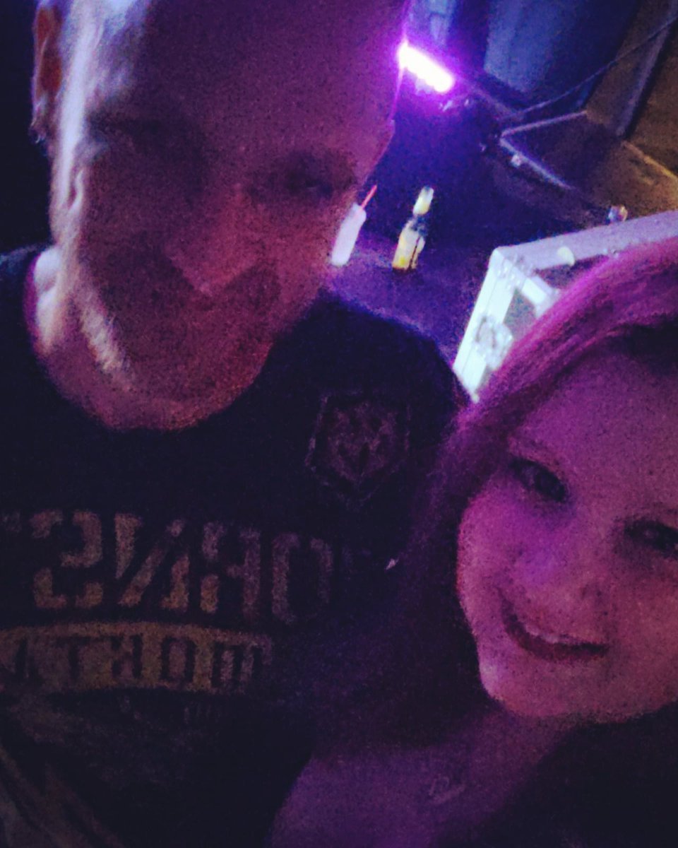 LyssaJeanPhoto's tweet photo. #savingabel #shootersbar https://t.co/OfxYv3oMVC