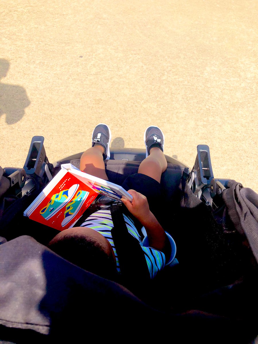 DeeJones1231's tweet photo. Strong body๐ช๐ฝ Strong brain๐ง #ReadingWithKross This little one loved reading and touching the pages of #TouchAndFeelFirstWords by #PetiteBoutique And I made up my mind yโall, I want a #SummerBAWDY ๐ https://t.co/a4gjDYbmlb