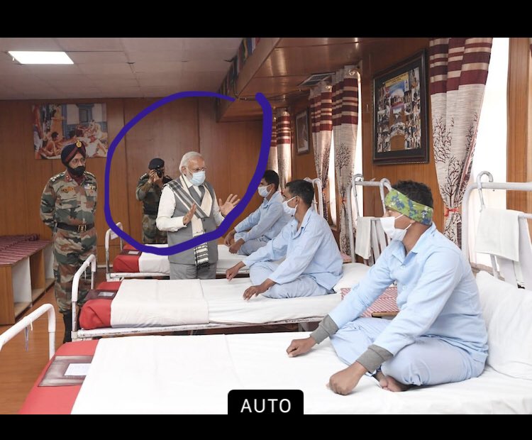 duttabhishek's tweet photo. पर यह हॉस्पिटल लग कहा से रहा हैं - ना कोई ड्रिप , डॉक्टर के जगह फोटोग्राफर ,बेड के साथ कोई दवाई नहीं , पानी की बोतल नहीं ? पर भगवान का शुक्रिया की हमारे सारे वीर सैनिक एक दम स्वस्त हैं ।।।।। भारत माता की जय ।।।। https://t.co/rLY7aoC4Hu