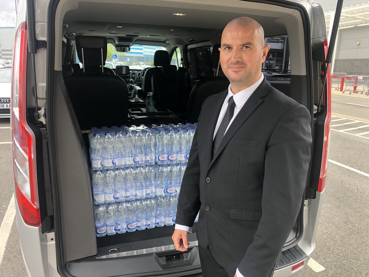 metexecutive's tweet photo. Making sure we are all stocked up as the bookings continue to come in.
#Breconcarreg #chilled #executivetravel #getmet #water https://t.co/QZr9FHmcpL