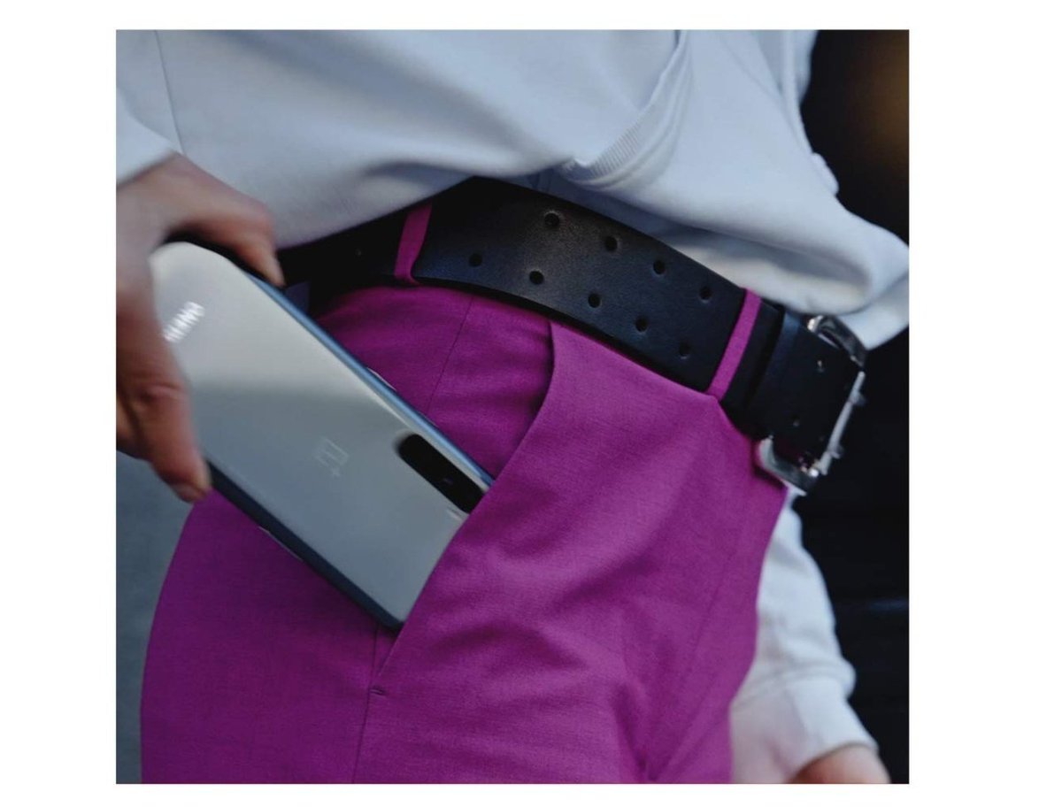 PerfectPps's tweet image. Here is How OnePlus Nord gonna look like from back . How do you feel 🧐

#OnePlusZ #Oneplusnord #OnePlus #OneplusNord