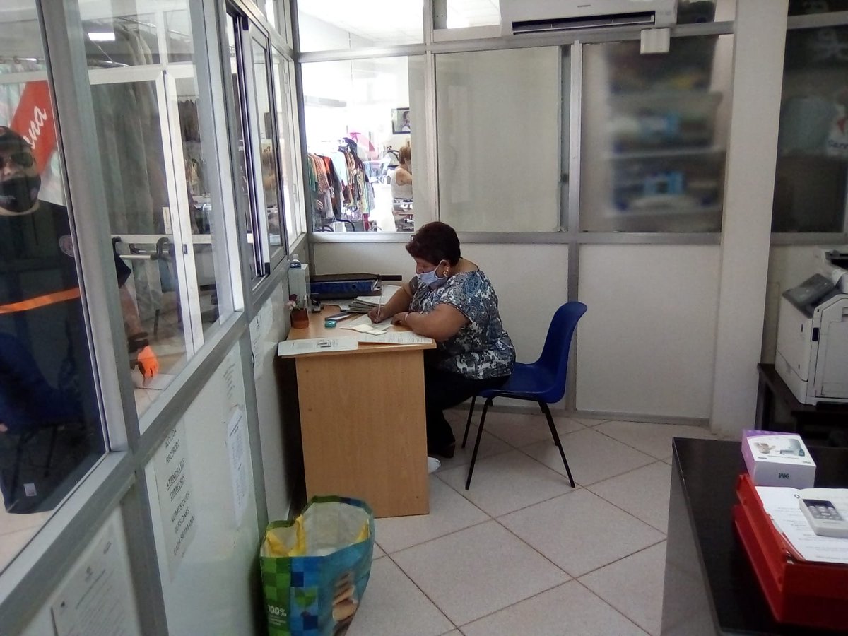 CaritasTDB's tweet photo. Si l'activitat a Càritas no para, és gràcies especialment a tots els voluntaris i voluntàries que dediquen moltes hores a ajudar als més necessitats. 
.
Vols ajudar-nos a ajudar? +info a la nostra web https://t.co/LCpKTZFQ0r