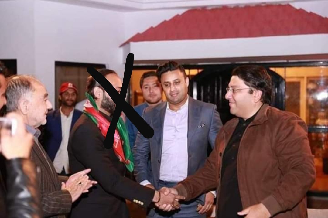 HassanBalawar's tweet photo. No more Mirs are acceptable to the People of Nagar. Those who oppressed our ancestors can never be our hero's. The people of Nagar will never allow any self made prince to sold us again in the hands of their colonial masters.
#saynotomonarchy
@jamilnagri @PTISPOfficial @iopyne https://t.co/AyxWZhWzUO