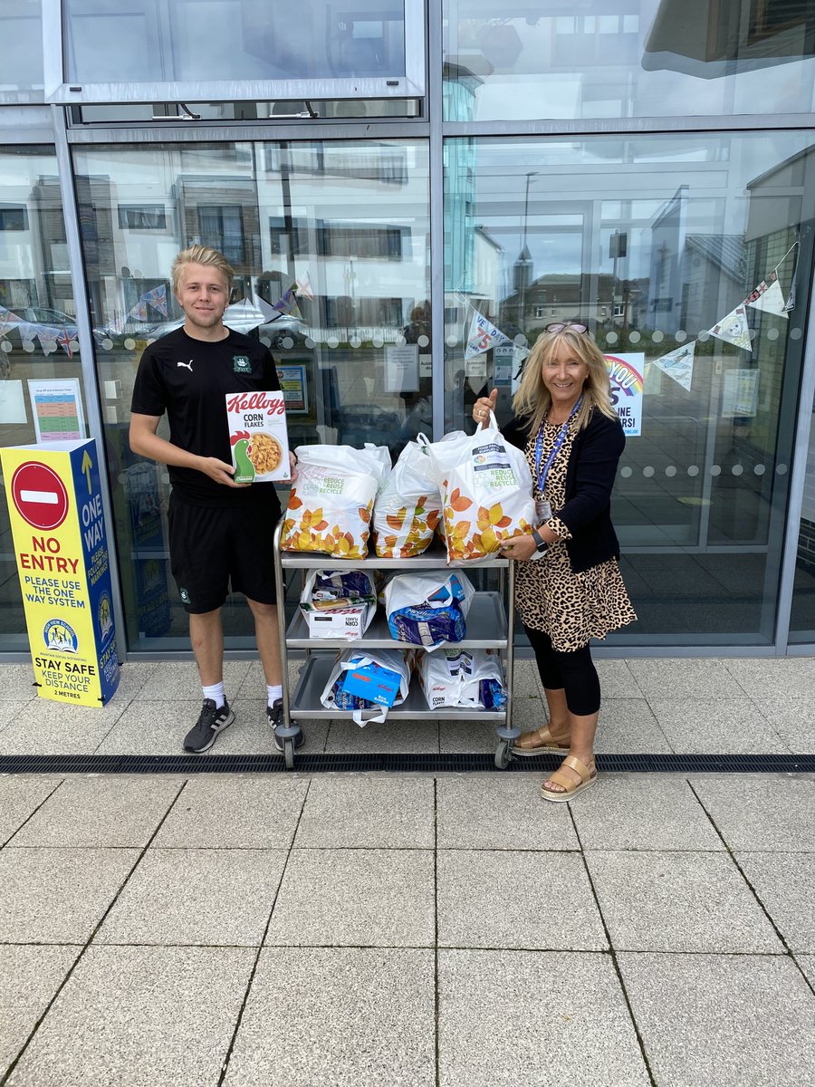 Kim Dorian-Kemp (@kimdoriankemp) on Twitter photo Thanks you Plymouth Argyle for donating 15 wonderful food parcels for our families who need it most. <a href="/PAFCCommunityTr/">Argyle Trust</a> Thanks you Plymouth Argyle for donating 15 wonderful food parcels for our families who need it most. <a href="/PAFCCommunityTr/">Argyle Trust</a>