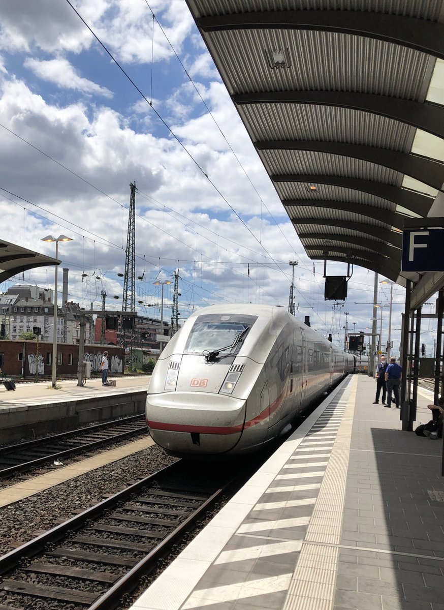 EinfachDaniel99's tweet photo. Endlich im #ICE370 nach Berlin :) https://t.co/HY2RlNyu7k