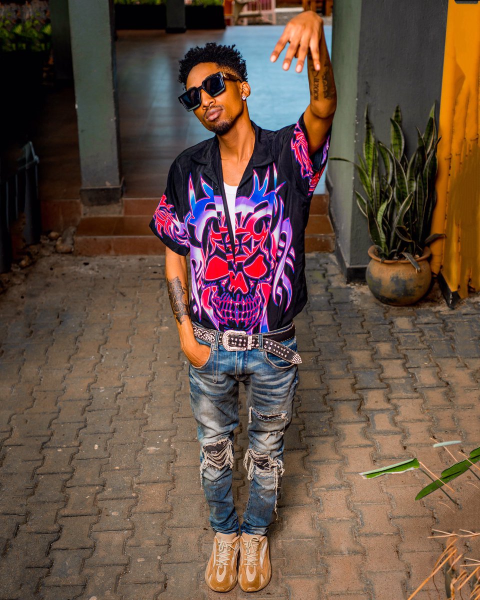 MozeloKidz256's tweet photo. #kingDrip https://t.co/ZT3QSA4Tfm