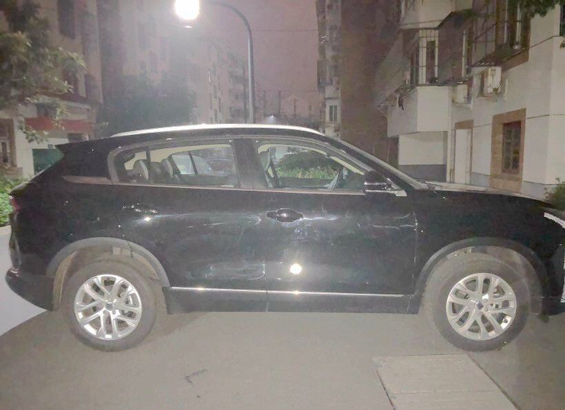 ChineseCarInte1's tweet photo. Leaked photos of QOROS 7.
QOROS 7 is fitted 1.6T and 1.8T engine from BMW rather than from Chery.
Size size of QOROS 7 is 4679/1897/1679mm, wheelbase 2720mm.
QOROS 7 is to be launched during BEIJING auto show in September.
#QOROS #QOROS7 #QOROS5 #Chery #BMW #auto #car #newcar https://t.co/ehQeWDx8mF