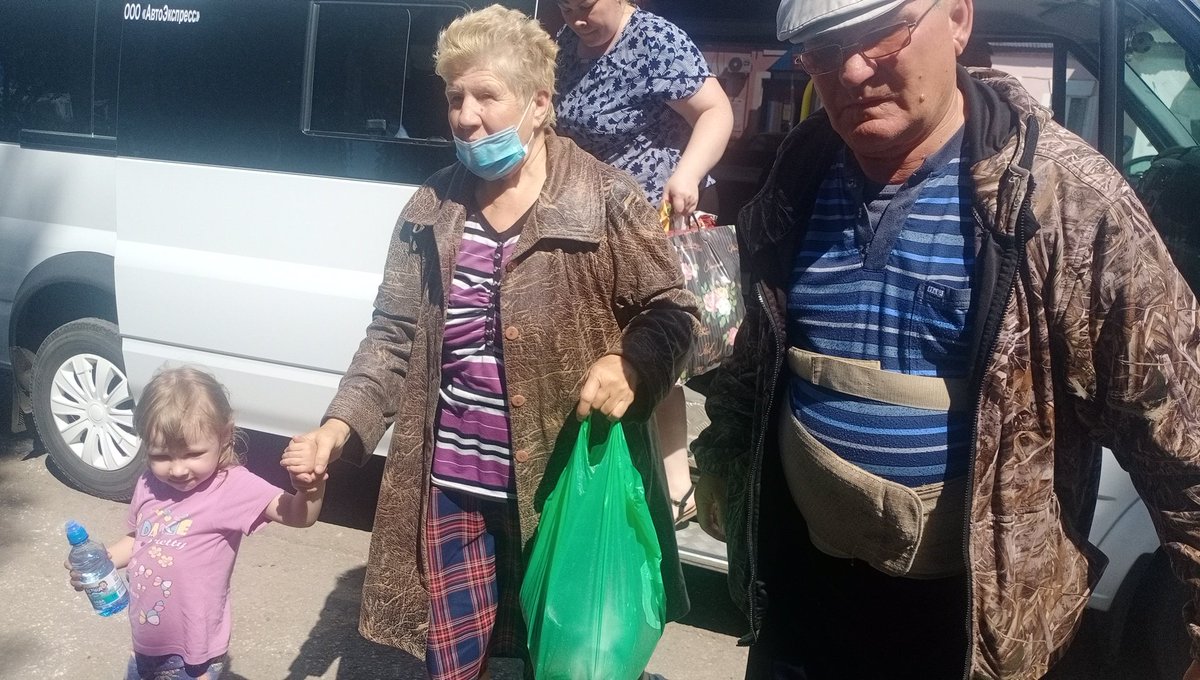 🔸Вернулись домой жители В.Подстепновки. Каждый отмечает высокую организацию размещения в ПВР (ДК с.Воскресенка), внимание к каждому. Дежурили медики <a href="/DN_Lisitsa/">Дмитрий Николаевич Лисица</a>, кормили "Приключения Шурика", ДК был оборудован <a href="/NU_Koryakina/">Наталья Корякина</a> <a href="/reinline67/">Рейн Людмила</a> <a href="/pavlovnaeremen1/">Еременко Надежда</a>.
Всё в норме. Угрозы нет.