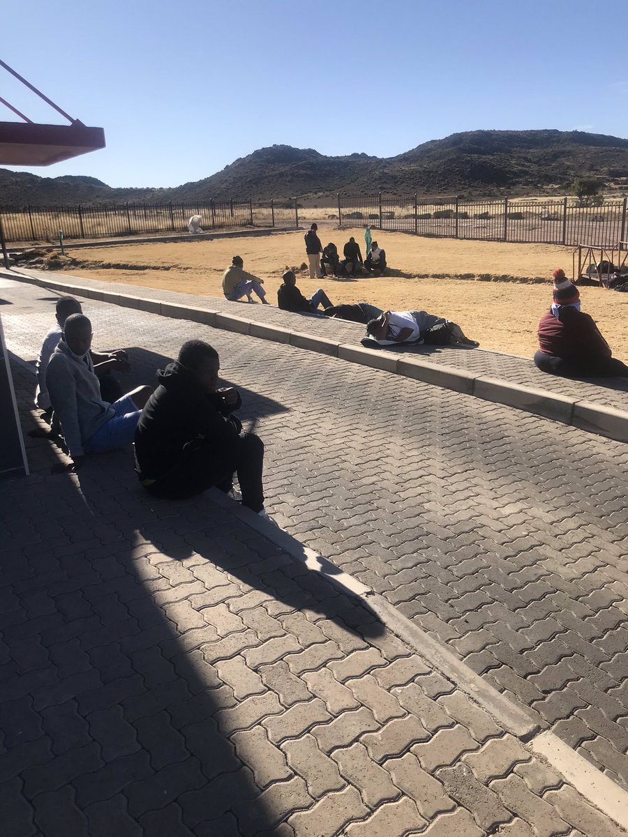 MissZeekay's tweet photo. This is how disgusted I am of @Eagleliner @intercity we have been stranded since 4am when the bus started leaking oil from the engen @gentlesoul0123

A thread https://t.co/ns4j1THpns