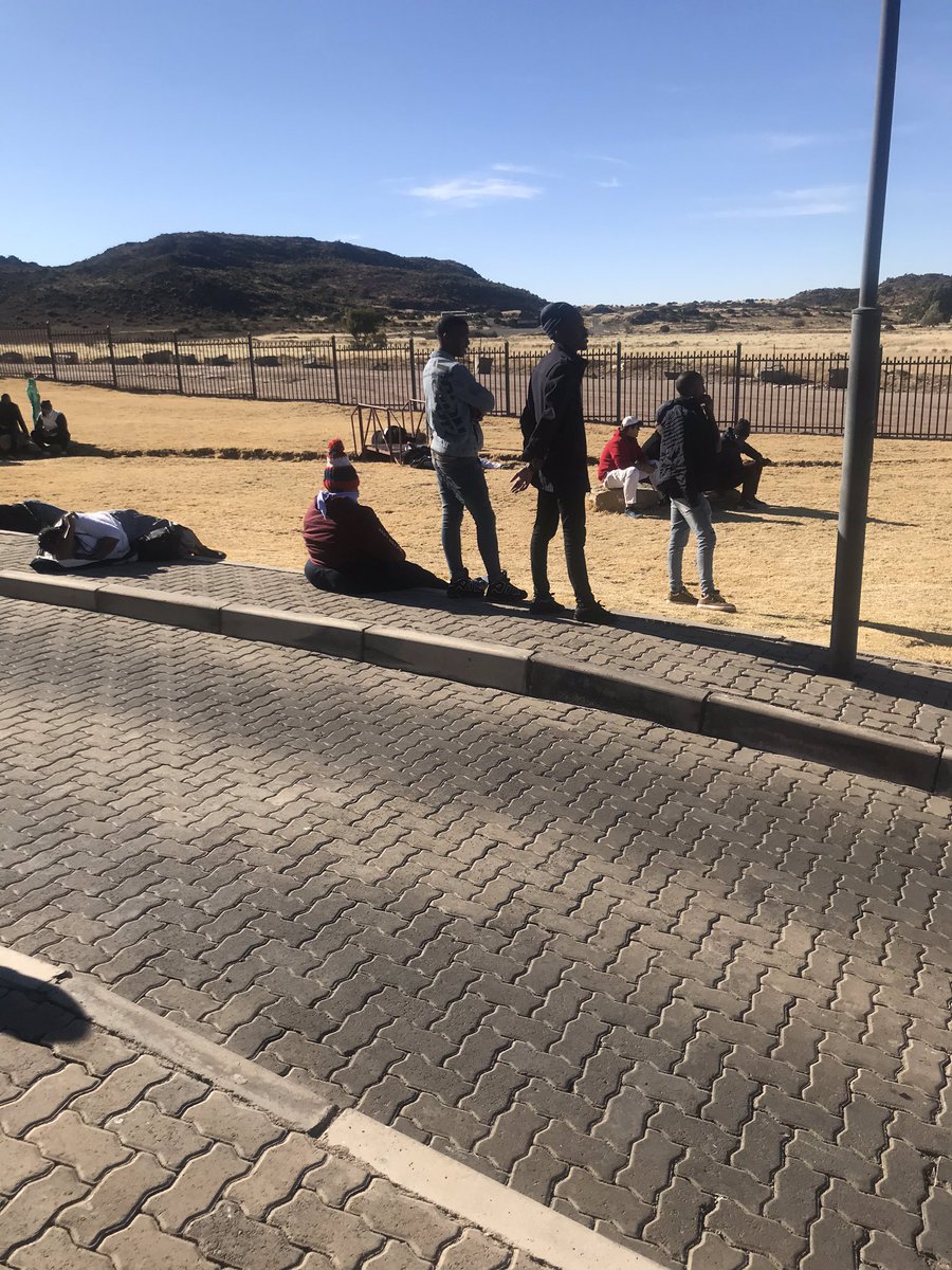 MissZeekay's tweet photo. This is how disgusted I am of @Eagleliner @intercity we have been stranded since 4am when the bus started leaking oil from the engen @gentlesoul0123

A thread https://t.co/ns4j1THpns