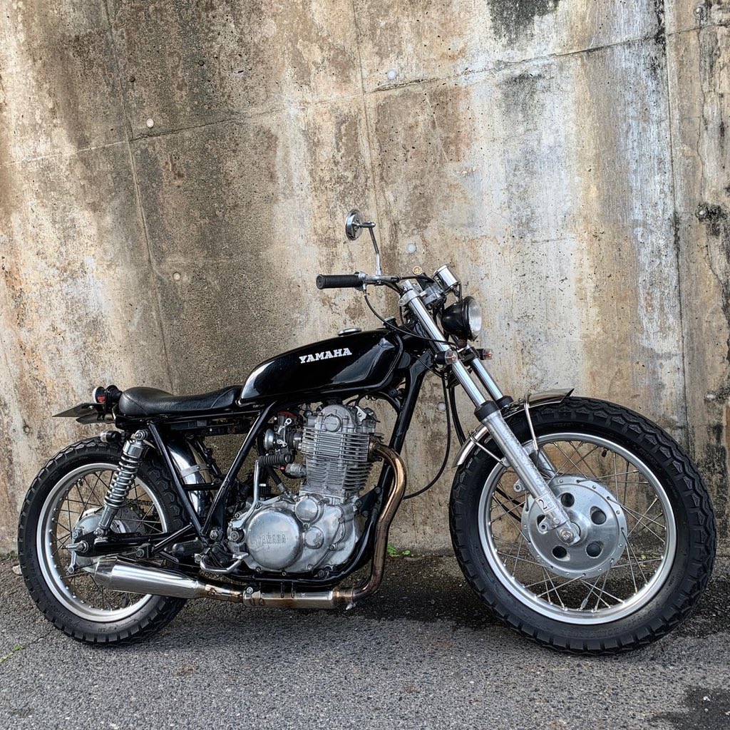 2persenter's tweet photo. 2%ER No.41 SR400 street.
もう12年くらい前にオーダーもらって制作してずっとこの姿で乗ってくれてるSR。
Web▶️ https://t.co/3ZQ9mWoGij
#sr400 #sr500 #custombike #sr400カスタム #sr400custom #2presenter #2percenter #bobber #srcustom #ツーパーセンター #ボバー #カスタムバイク https://t.co/HzC7jyzJAe