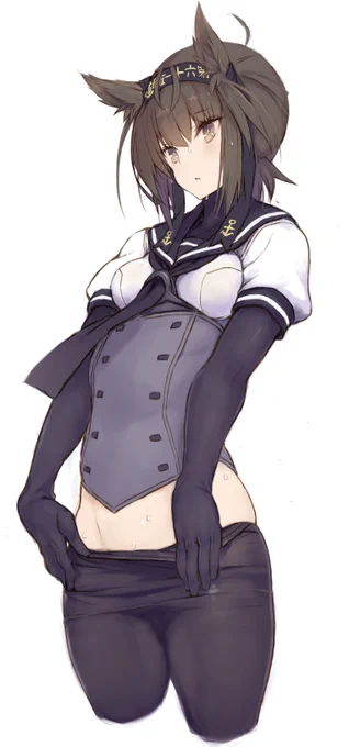 初月 