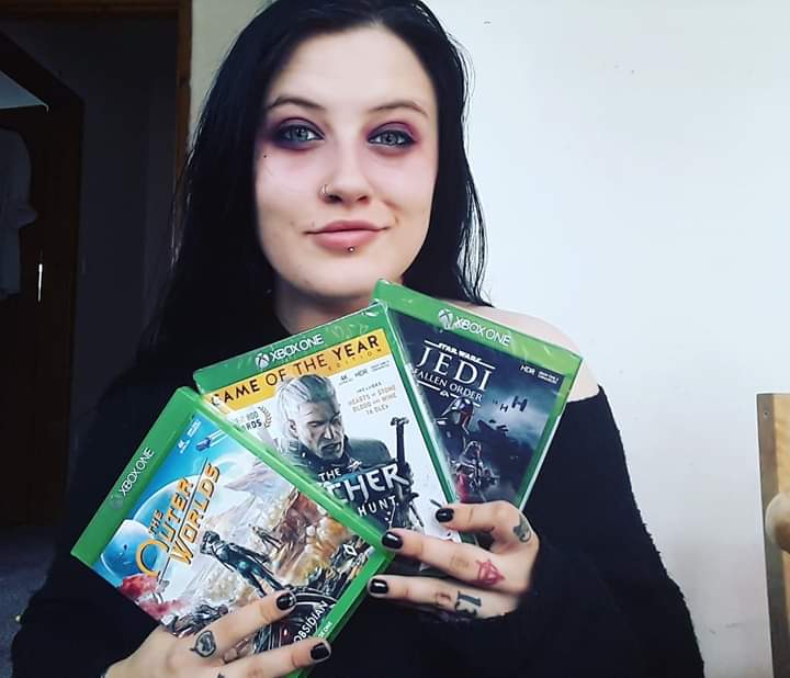 MissMayhemGami1's tweet image. More for the collection 🖤 #gamerblog #gamer #femalegamer #alternativegirl #tattoedgirl #JediFallenOrder #theouterworlds #TheWitcher #TheWitcher3 #starwars #gothicmakeup