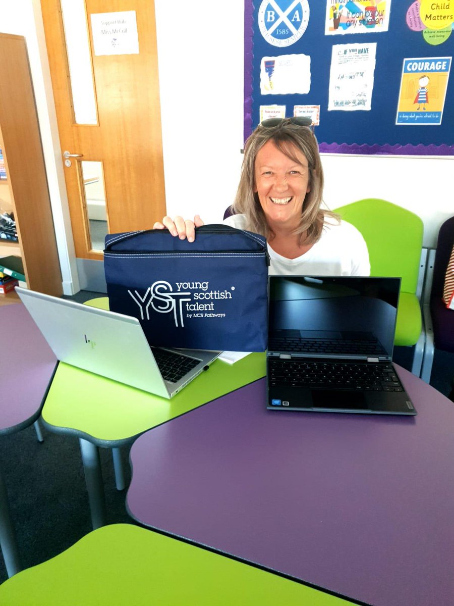 BanffAcademyBXA's tweet image. Our @mcrpathways coordinator Karen is delighted to be delivering IT resources to some of our young people to help support their online learning #YST #supportingonlinelearning @young_banff