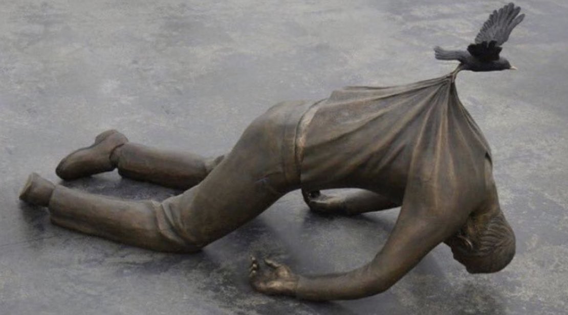 كأنها " أسف " بعد فوات الأوان ..