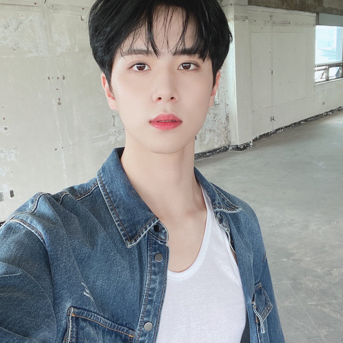 OUI_ent's tweet photo. [NOTICE] HAPPY DONGHAN DAY♥ 이벤트 안내

일시: 7월 3일 오후 11시 59분까지(KST)

https://t.co/7KyHTscbw1

#김동한 #KIMDONGHAN #OUIentertainment https://t.co/IDdKYliCU5