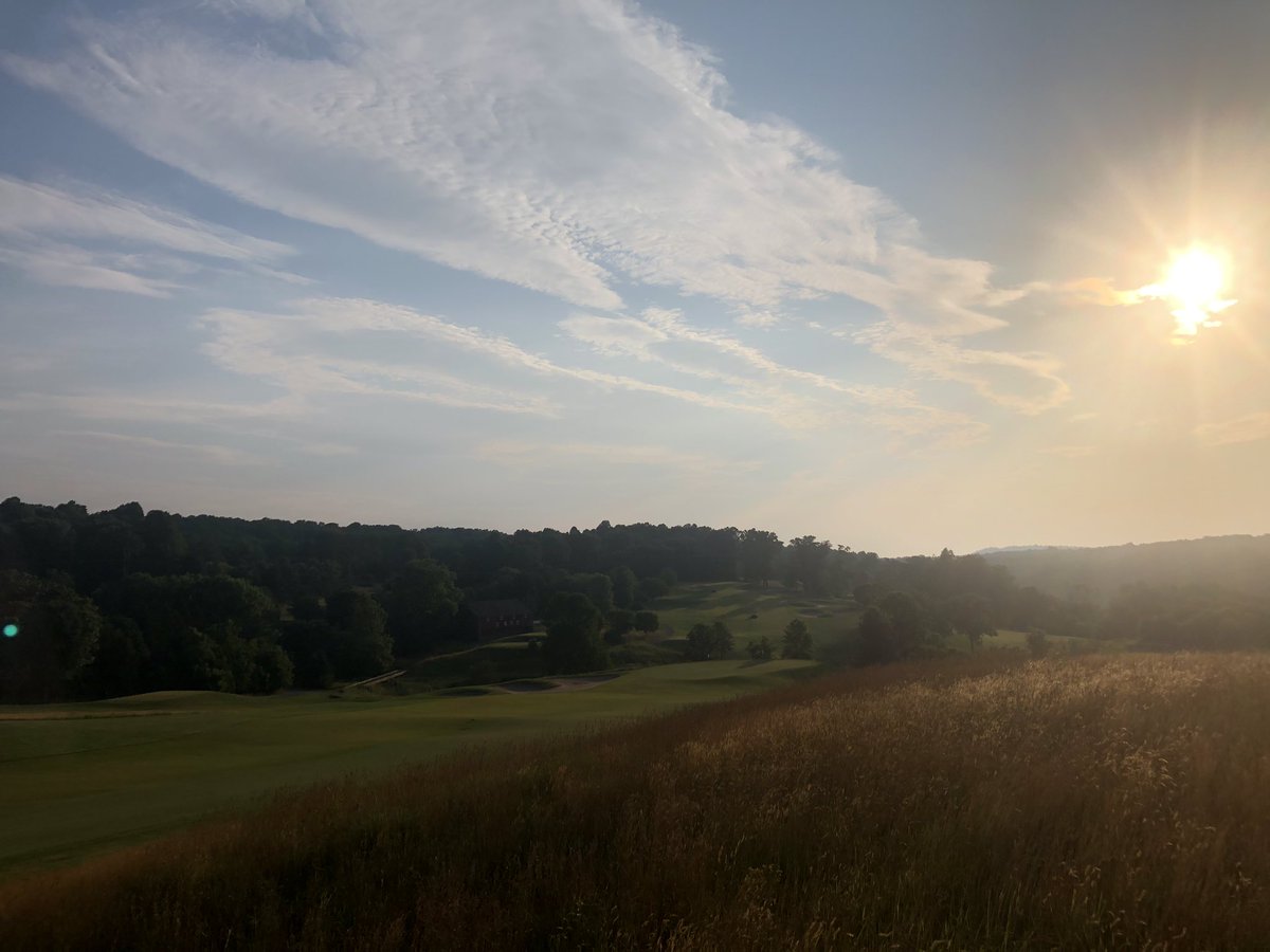 alangfitz's tweet photo. It’s hot and dry but all that means is the course @LedgeRockGC will be firm and fast for next weeks @GAofPhilly Brewer Cup.
#gratuitouslookinggoodpics #golfcoursemaintenance #greenkeeping
#brewercup
#gapgolf https://t.co/nZRxZr5C5C