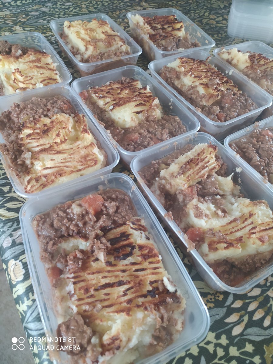 Hot meals going out in Newstead ❤️ <a href="/NottsCC/">Nottinghamshire County Council</a>