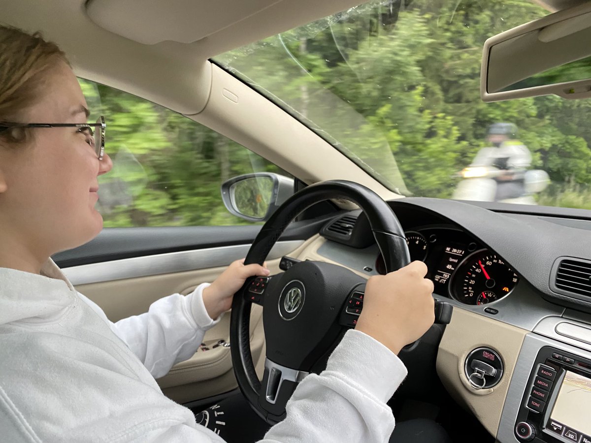 Hooray my daughter just got her driver's license right on time for the summer vacation ❤️