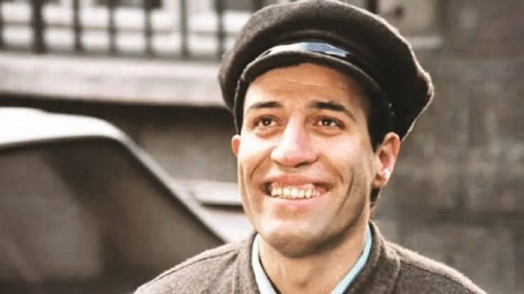 Saygı ve özlemle 🌼
#KemalSunal