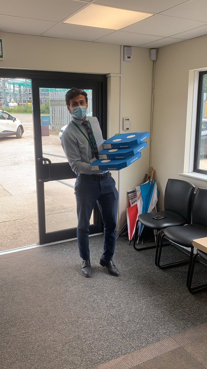 william_U584's tweet photo. When hard work gets rewarded! #FoundingValues #WorkHardRewardHardWork #DreamTeam #Pizza #Lunch #U584 @JbKinnear @SammiiTyali @TobiDaramola7 @JW_ERAC https://t.co/zARencrNpB