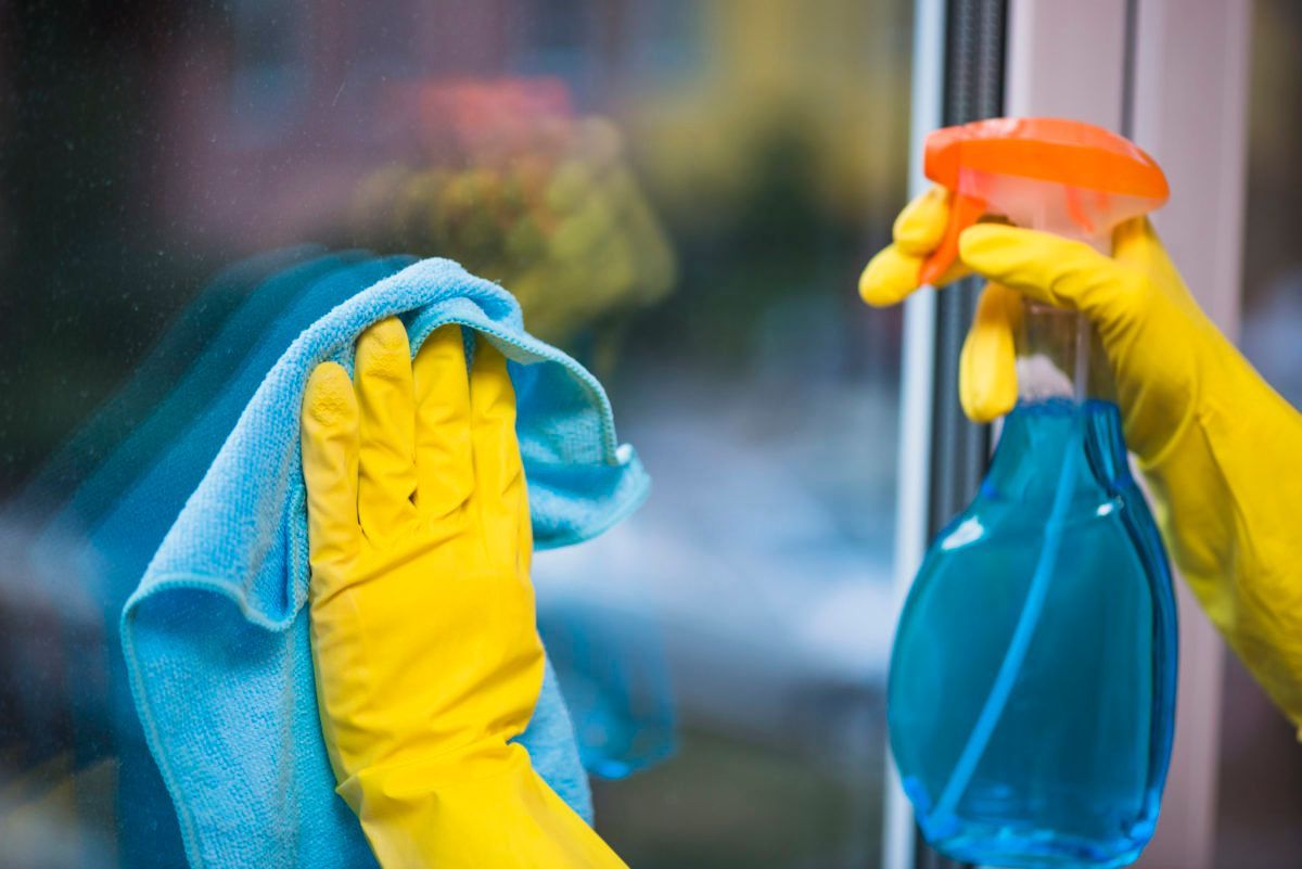 blauarbeit's tweet photo. Zu viele Fenster im Haus und keine Lust oder Zeit, sie zu putzen? Oder sie sind ohne Hilfsmittel einfach schlecht zu erreichen? Nicht schlimm, denn professionelle Fensterputzer nehmen die Arbeit gerne ab 🧽 So findet man eine günstige Fensterreinigung ⬇
https://t.co/yVWZekkL86 https://t.co/P0S4MyhYPl