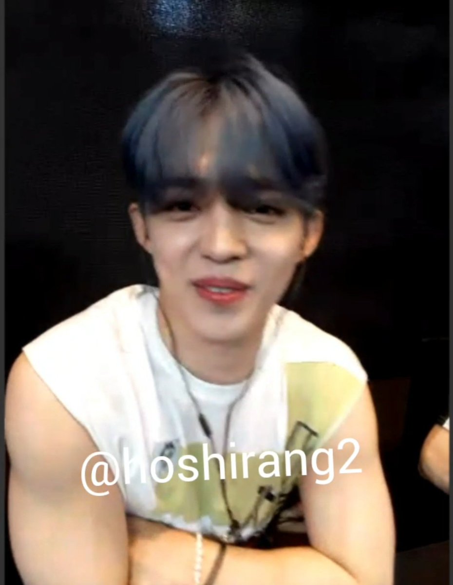 wonubliss's tweet photo. Seungcheol and Seokmin's arms 😅🙂 https://t.co/GmDXuNlKWp