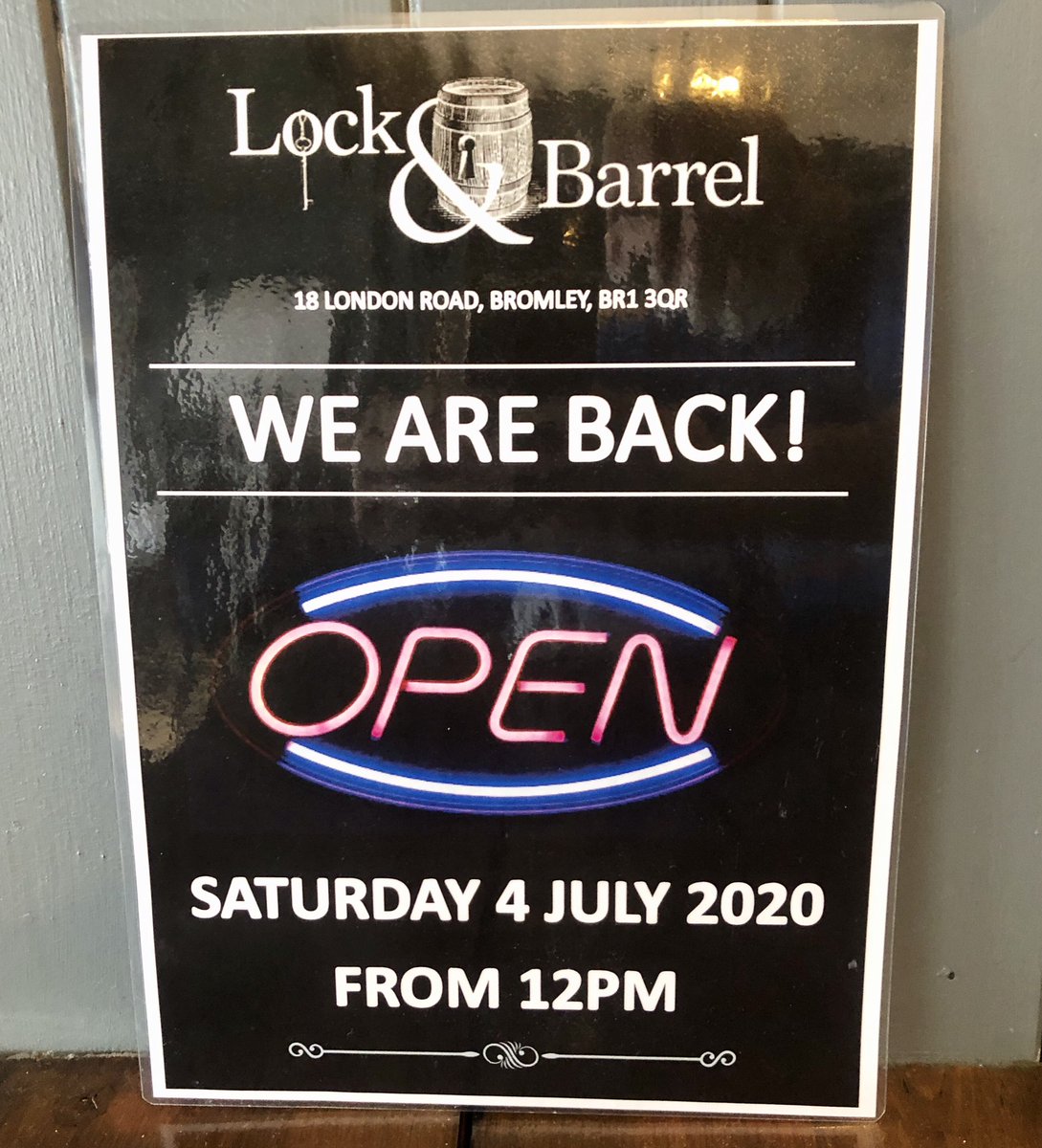lockandbarrelah's tweet photo. We’ve been off for a bit of a facelift but we are back tomorrow! Doors open from Midday!! Keeps your eyes open for more info later on!!
#lockandbarrel #beerisback #nocrapontap #realale https://t.co/HLFN0Mp3NV