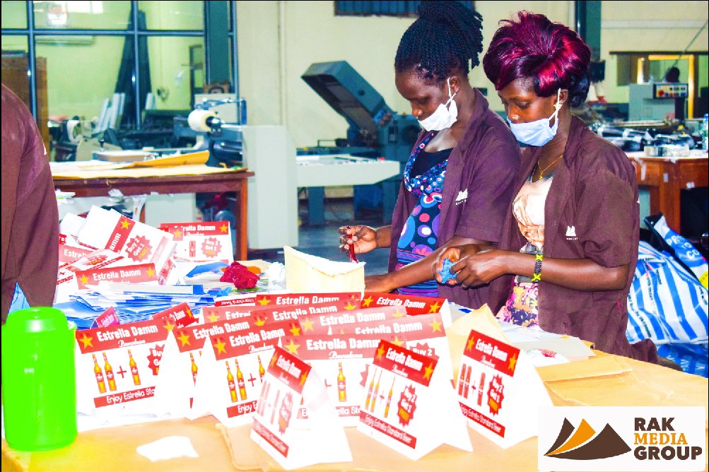 Rak_Media_Group's tweet photo. Our #post_Production team doing what they do best. Make your orders for the these elegant #Tent_cards for your company and offices. Call us on 0929 321 065 for price inquiries. https://t.co/Bk3PpIJomb