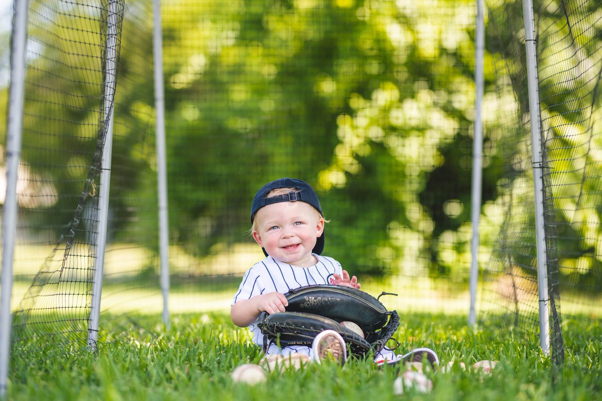 itsLAURaNN's tweet photo. And just like that we have a one year old!😭💙⚾️ https://t.co/125U0LMFys