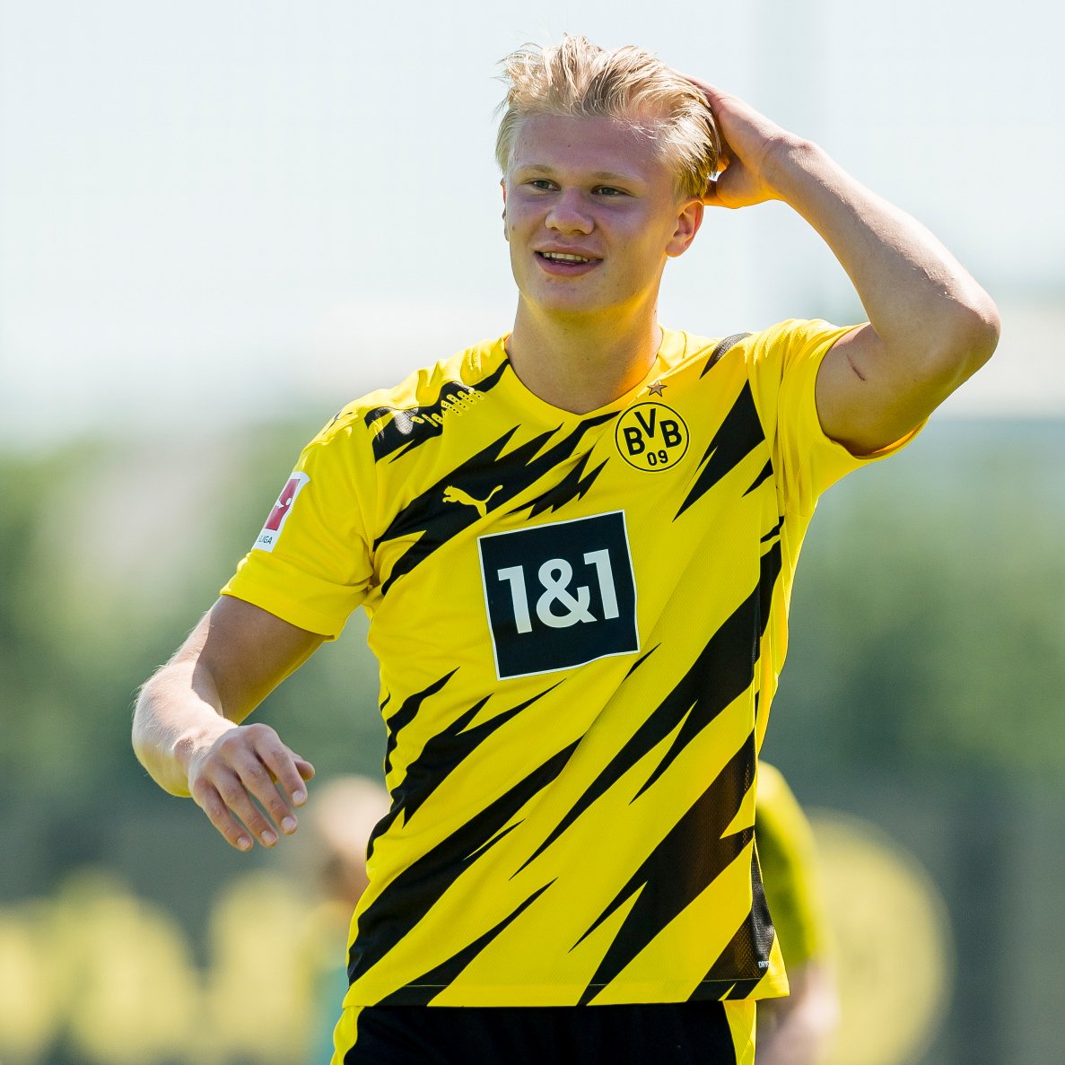 BVB_ARABIC's tweet photo. رسمياً ايرلينج هالاند سيرتدي الرقم 9 الموسم القادم
ثورغان هازارد الرقم 10
زاجادو سيرتدي الرقم 5
ماتيو موري سيرتدي الرقم 2
أيمري تشان سيرتدي الرقم 23 https://t.co/Qd7gJKUcoT
