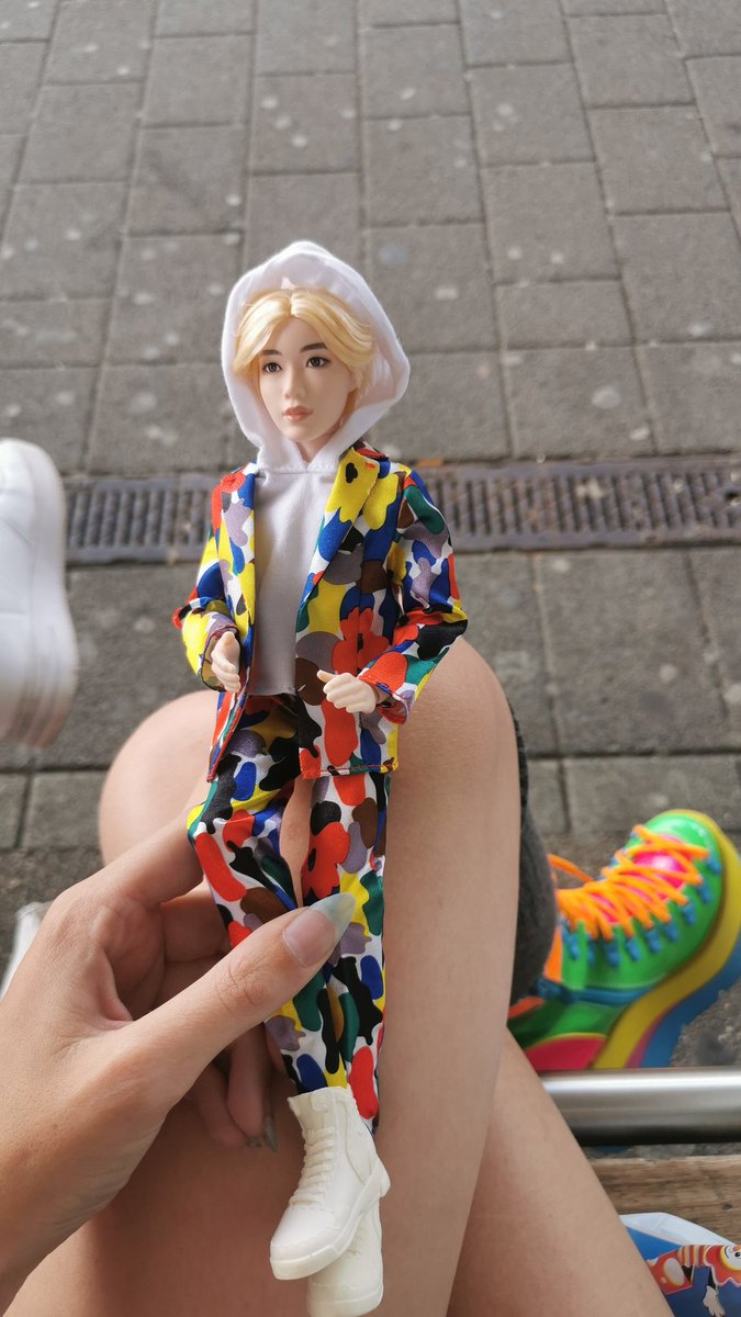 TrashHorrorx's tweet photo. Got my first bts doll it's jin!!!! https://t.co/IseOKcz76u