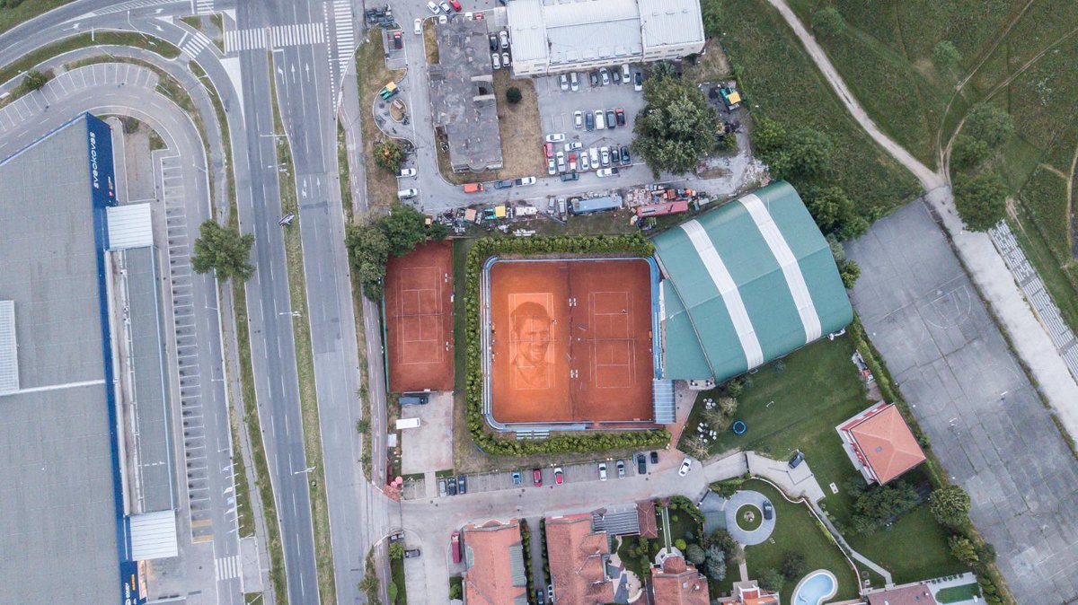 Nibman's tweet photo. Great project by Andrej Josifovski Pijanista. It was a pleasure to be part of it. @DjokerNole #Djokovic #Nolefam https://t.co/jfYoUnac0D