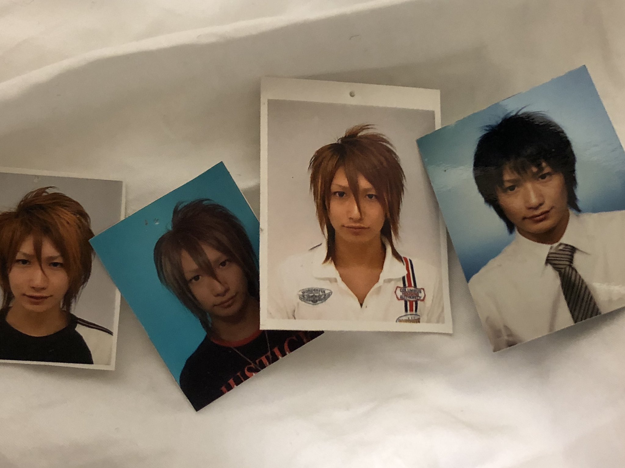 井深克彦 Katsuhiko Ibuka 断捨離してたら黒歴史出てくる こんな髪型で証明写真撮るな 一番右はギャル男を封印して教育実習に行った時の書類の写真です 隠しきれないギャル男 T Co I7gfdl4ija Twitter
