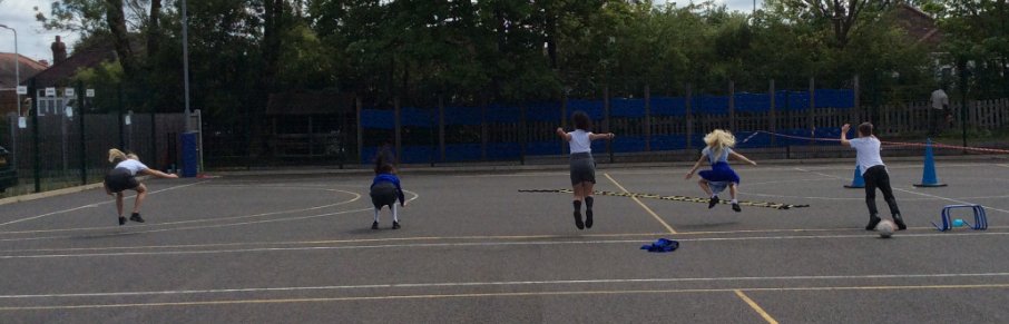 BranfilPrimary's tweet photo. Bubble G have had a great Sport’s Day today. Here they are completing a standing long jump challenge. We hope you’ve all enjoyed Sport’s Day this year! #BranfilVirtualSportsDay #BranfilValues #BVUnity https://t.co/19PAl1J5tu