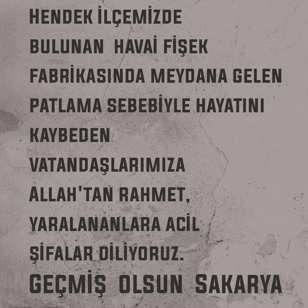 Hendek ilçemizde bulunan havai fişek fabrikasında meydana gelen patlama sebebiyle hayatını kaybeden vatandaşlarımıza Allah'tan rahmet, yaralananlara acil şifalar diliyoruz.

Geçmiş olsun Sakarya 

#sakarya #hendek