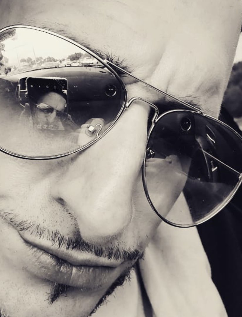 PRANKCALLMAFIA's tweet photo. Thrutheeyes of “a sad clown”if you only knew the amount of pain caused by the tongue hidden behind these closed lips you would more than likely hate who you see.... an apology is not enough. Words are merely blatant sounds of abstract meaning that is forgotten. 2bTRULY sorry I am https://t.co/6DyGYvbRfv