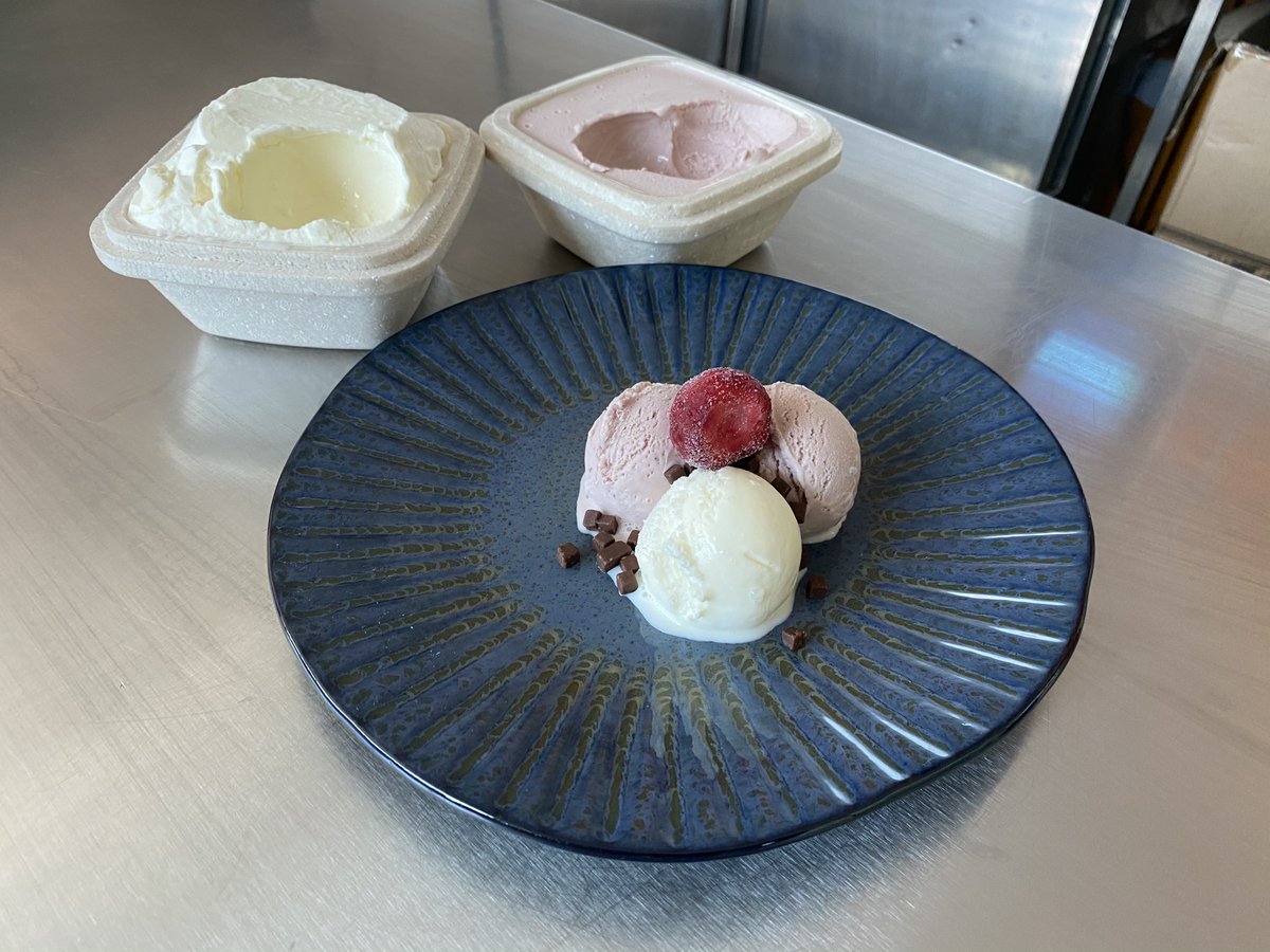 Capoccis_'s tweet photo. Gelato your way to recreating #Wimbledon this weekend - we've launched a limited edition special Strawberries &amp; Cream flavour sure to make you feel like you're courtside 🎾🍓

🍨 Order in here ➡️ 

https://t.co/G7aNDU1btE
https://t.co/8wMeBbdbss https://t.co/F5neGdSoqv