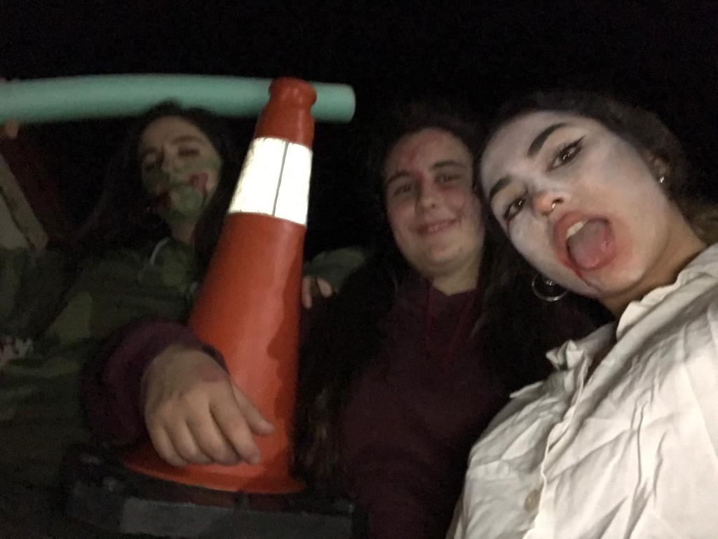 <a href="/lapajaretas/">Ana Pajares🤟</a> La tienes payasa