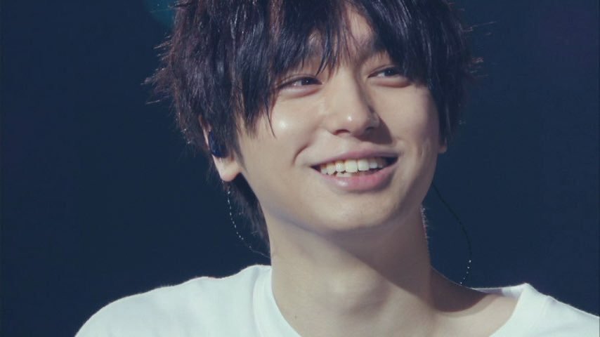 pearltea_0924's tweet photo. 伊野尾さんは黒髪短め派なの私だけ？🥺 https://t.co/8M9dWJV7kL