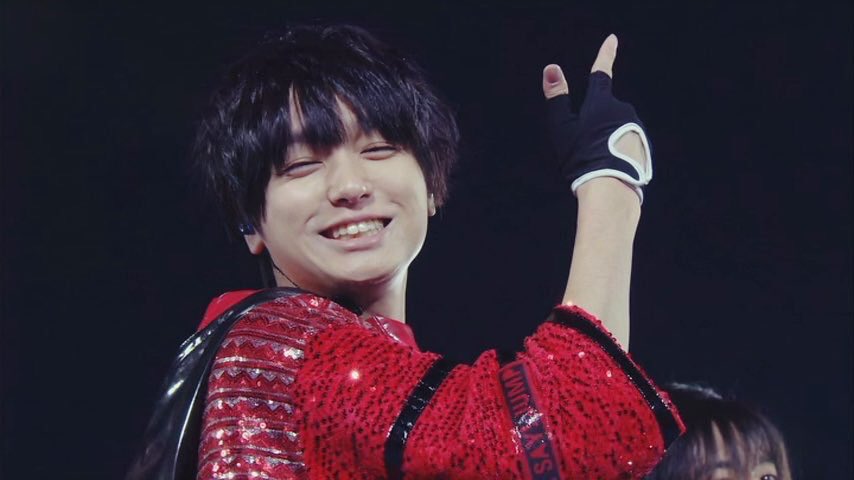pearltea_0924's tweet photo. 伊野尾さんは黒髪短め派なの私だけ？🥺 https://t.co/8M9dWJV7kL